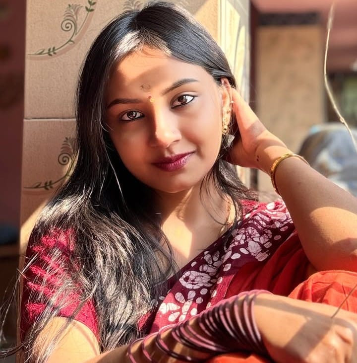সুলতার বিশাল দুধ আর মিনুর নতুন গুদ